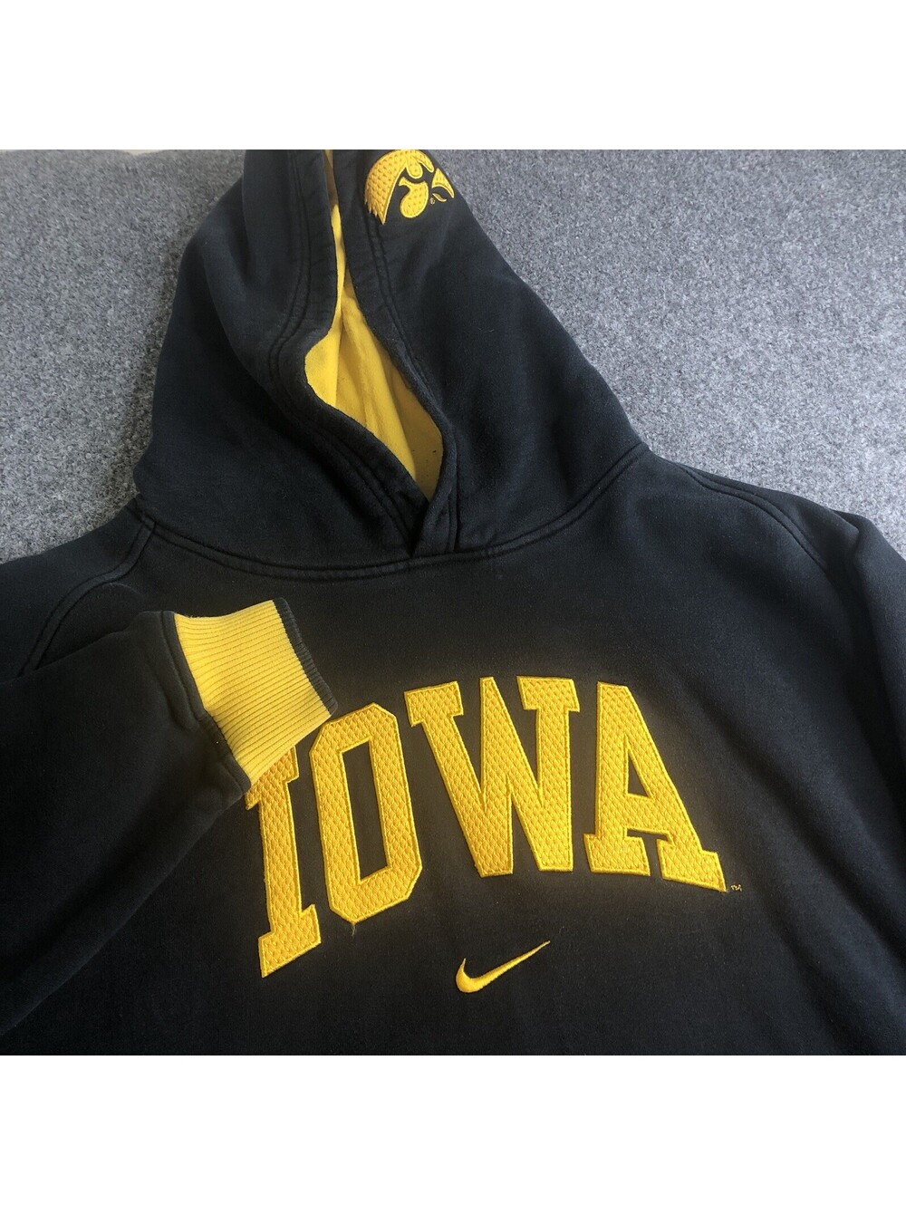 Vintage Iowa Hawkeyes Nike Hoodie XXL Center Swoosh Black Yellow TEAM Y2K